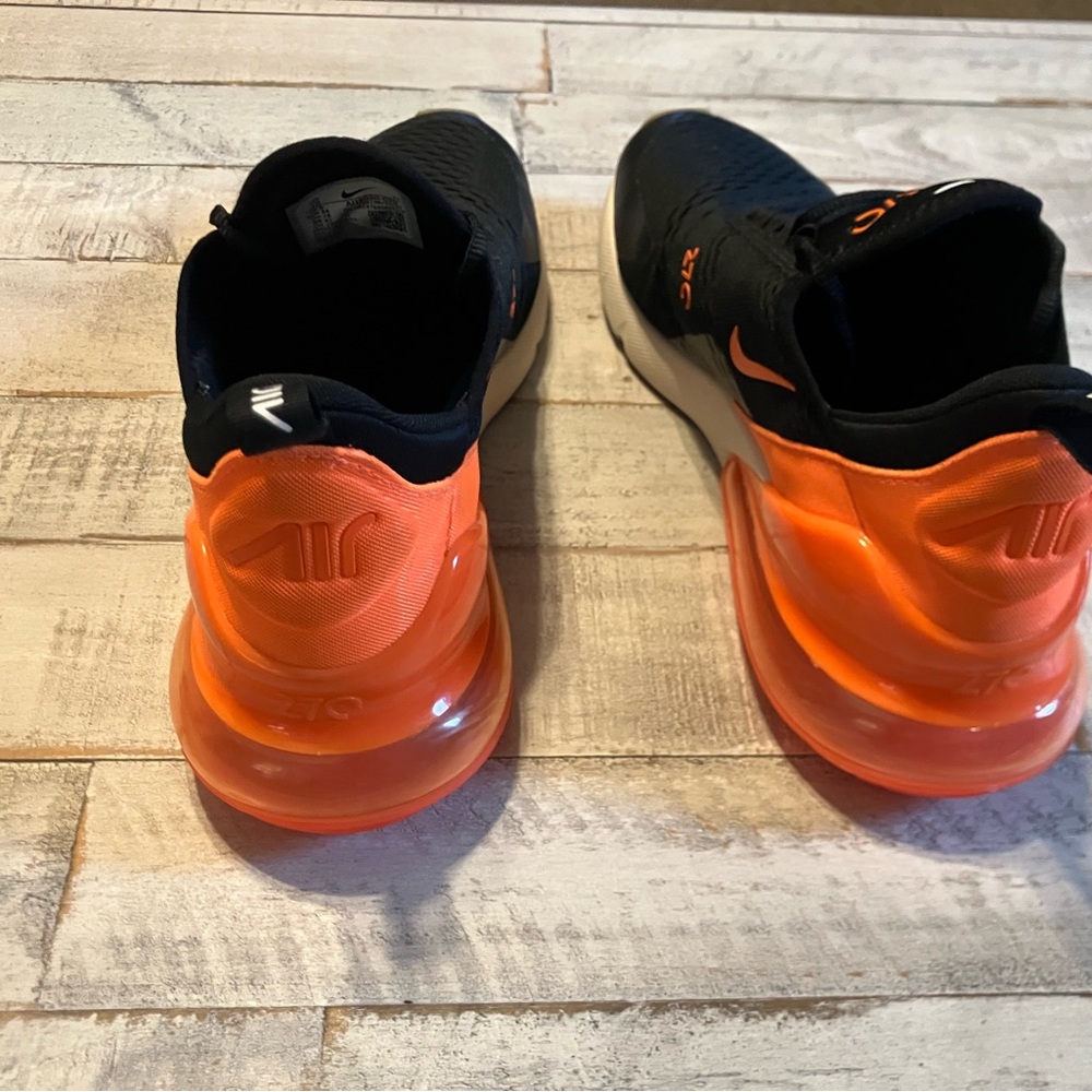 Nike Air 270 Black and Orange Athletic Shoes - Picture 5 of 8